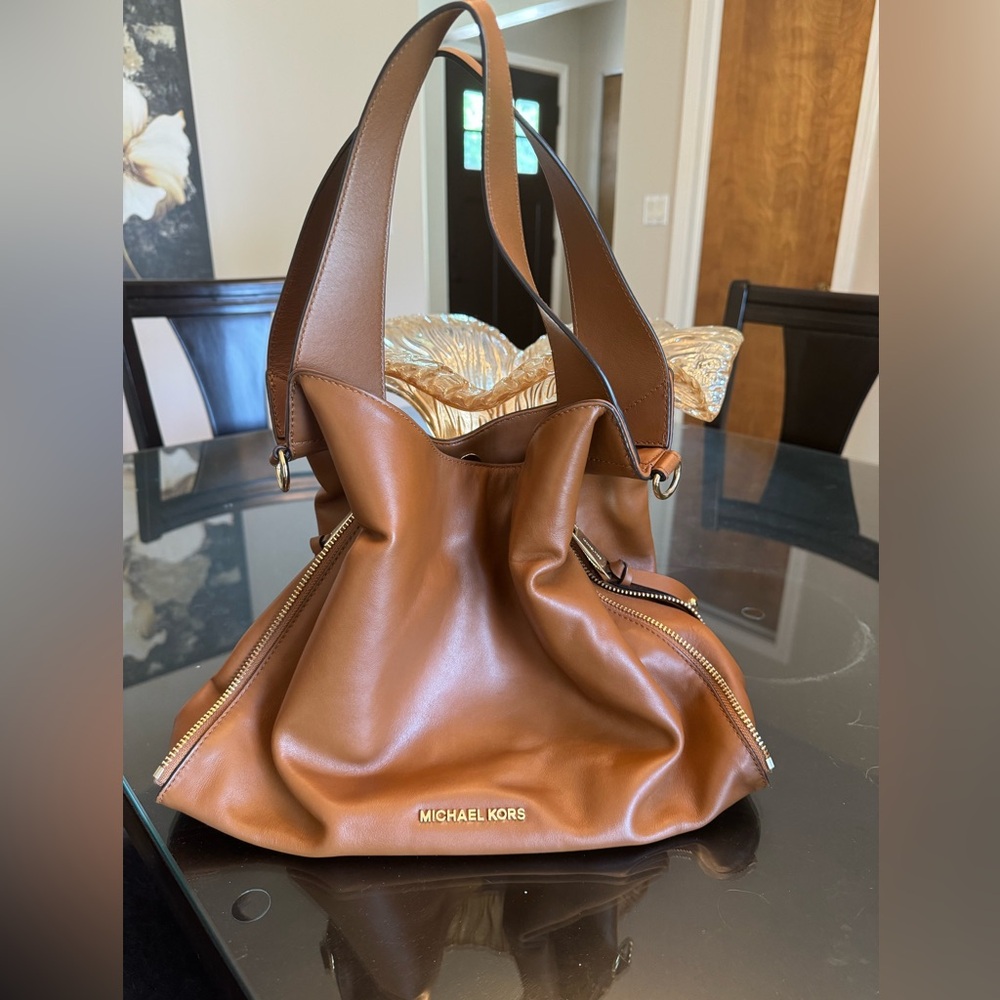 Michael Kors Tote